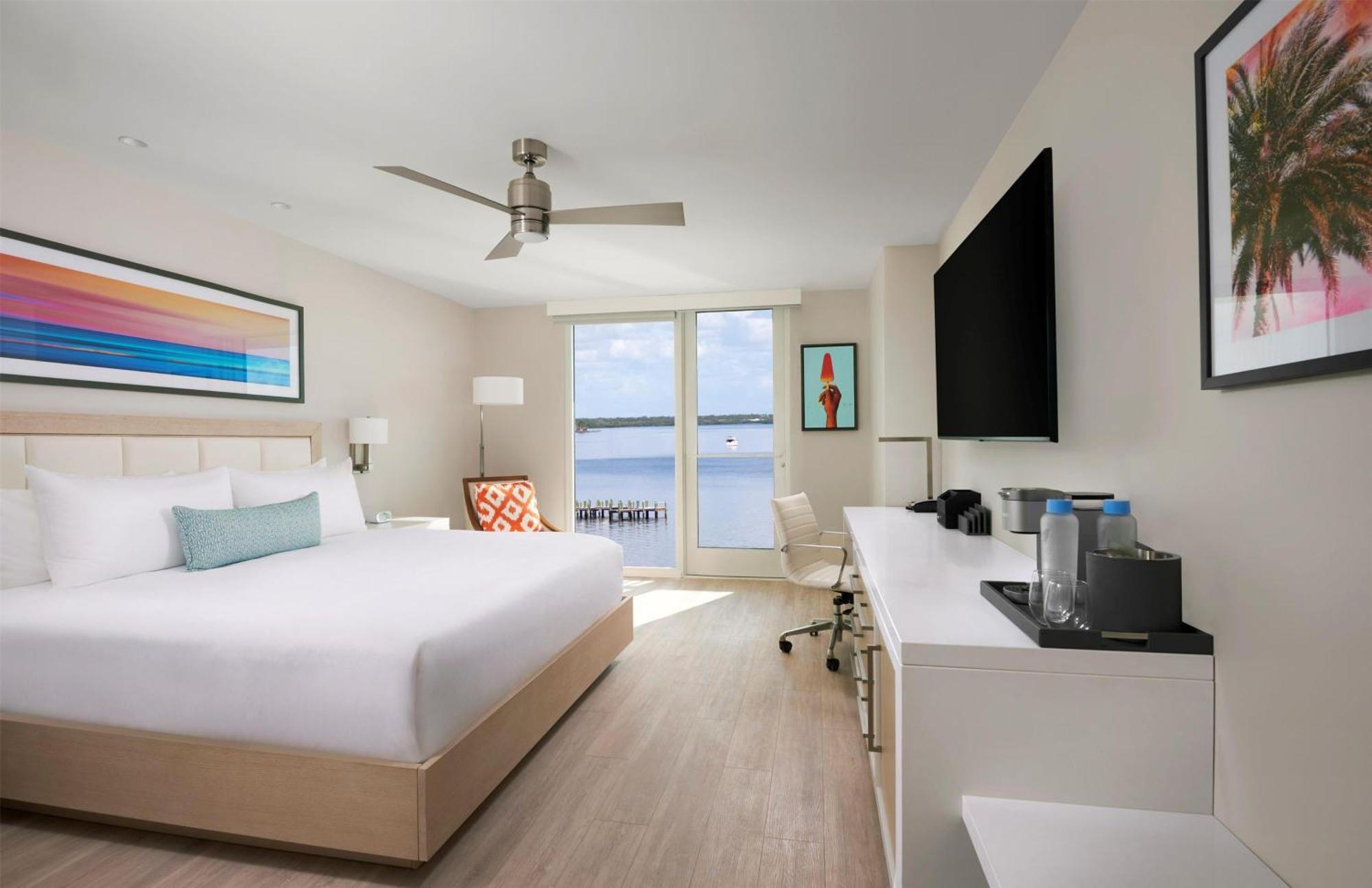 King Room Harbor View,1705266728:JPEG